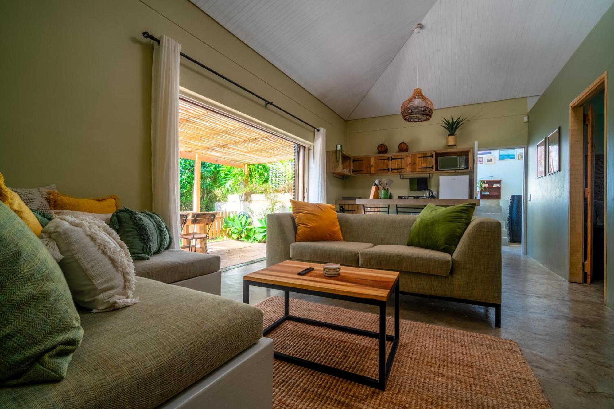 Treebia Self-Catering - Loadshedding Free Apartment Plettenberg Bay Exterior foto